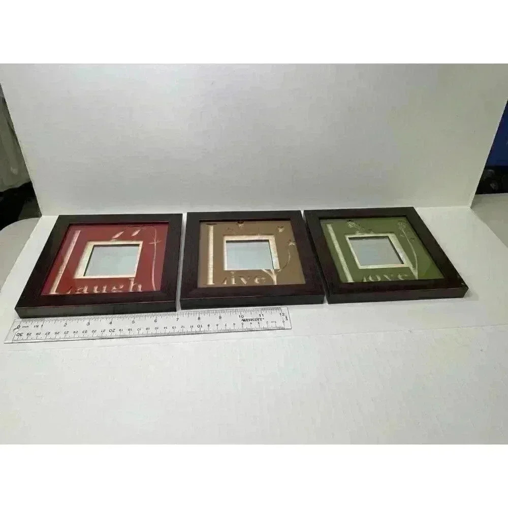 3 Picture Frames mirrors